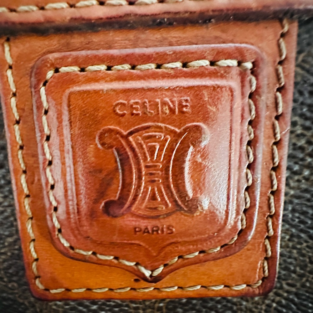 CELINE TRIOMPHE VINTAGE CANVAS & LEATHER CLUTCH BAG - Picture 4 of 9